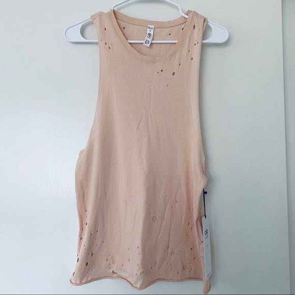 Alo yoga distressed muscle tank - Picture 1 of 6